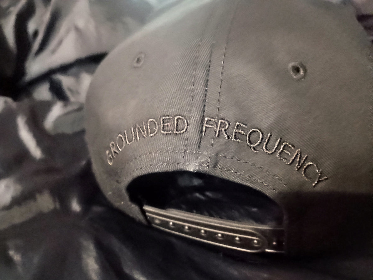 PEAK ONE - SIGNATURE CAP